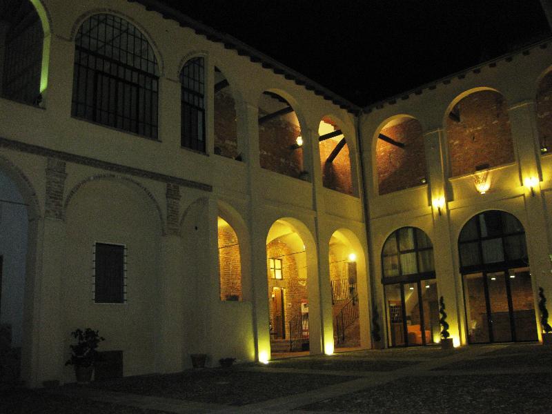 Relais Palazzo Paleologi Sec.Xiv Hotel Lu (Piedmont) Kültér fotó